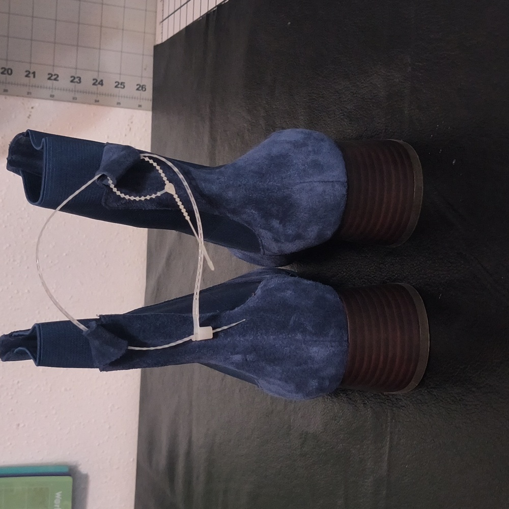 Blue Suede Boots - Picture 3 of 4
